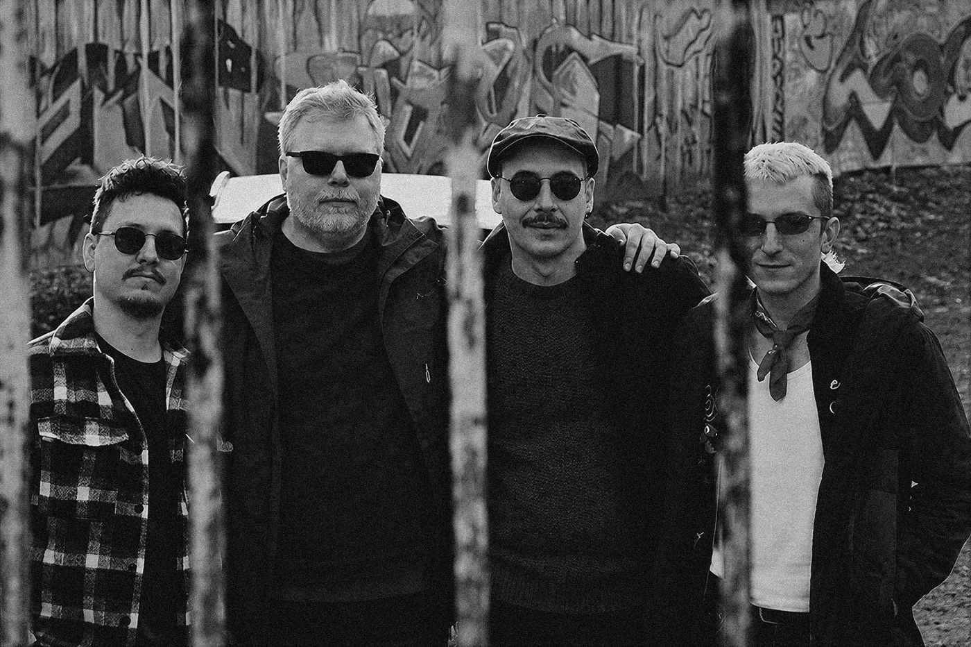 ÆN, Bandfoto im Freien, Berlin 2026